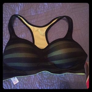 Marika Margarita sports bra sz M NWT
